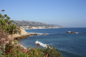 picture of the ocean and land
